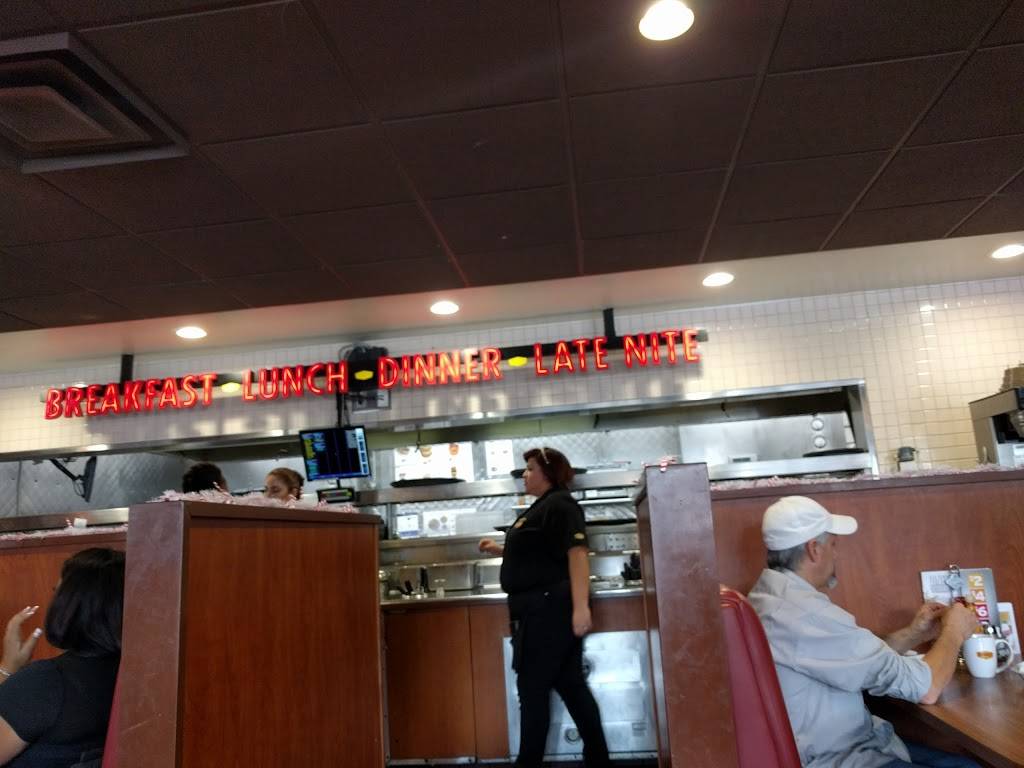 Dennys | restaurant | 9898 Mira Mesa Blvd, San Diego, CA 92131, USA | 8585789090 OR +1 858-578-9090