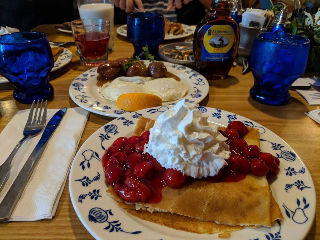 Al Johnson’s | restaurant | 10698 N Bay Shore Dr, Sister Bay, WI 54234, USA | 9208542626 OR +1 920-854-2626