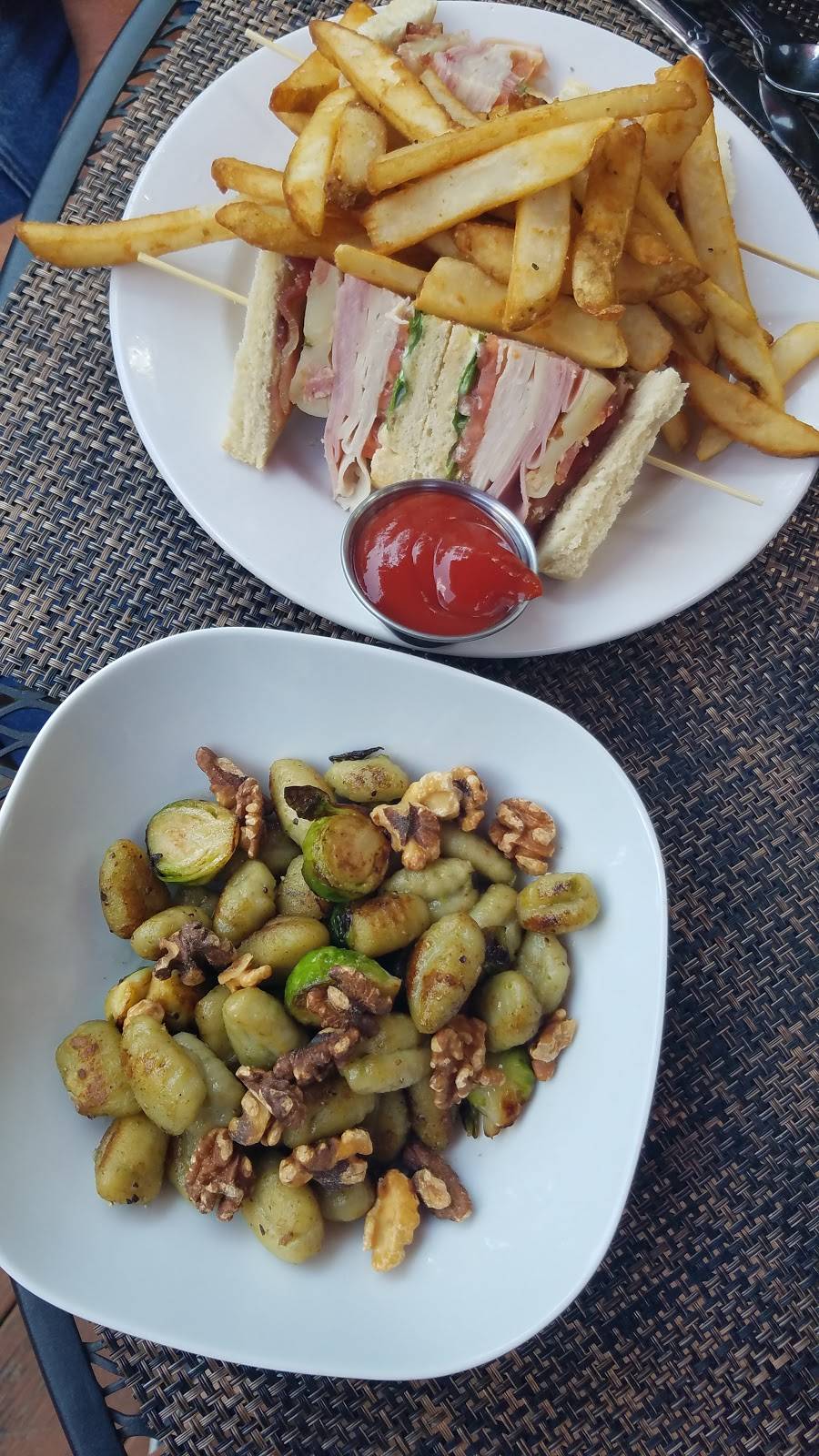 The Copper Mug | restaurant | 3352 561 Township Road, Loudonville, OH 44842, USA | 4199943427 OR +1 419-994-3427