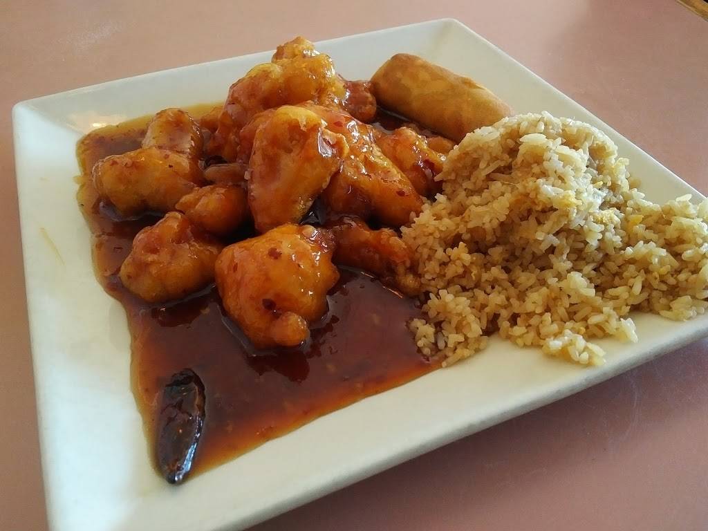 Asia Kitchen | restaurant | 240 S Elizabeth St, Elizabeth, CO 80107, USA | 3036464758 OR +1 303-646-4758