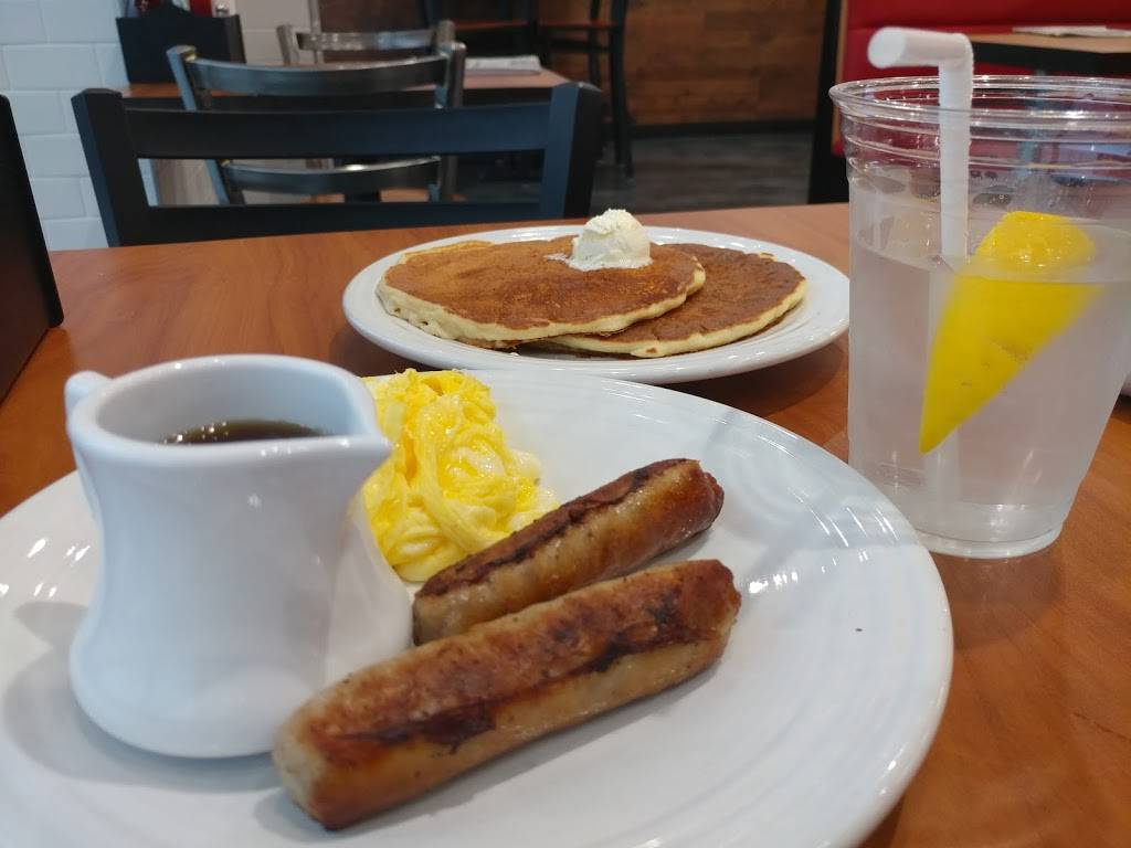 Telegraph Big Boy | restaurant | 26400 Telegraph Rd, Southfield, MI 48033, USA | 2489401510 OR +1 248-940-1510