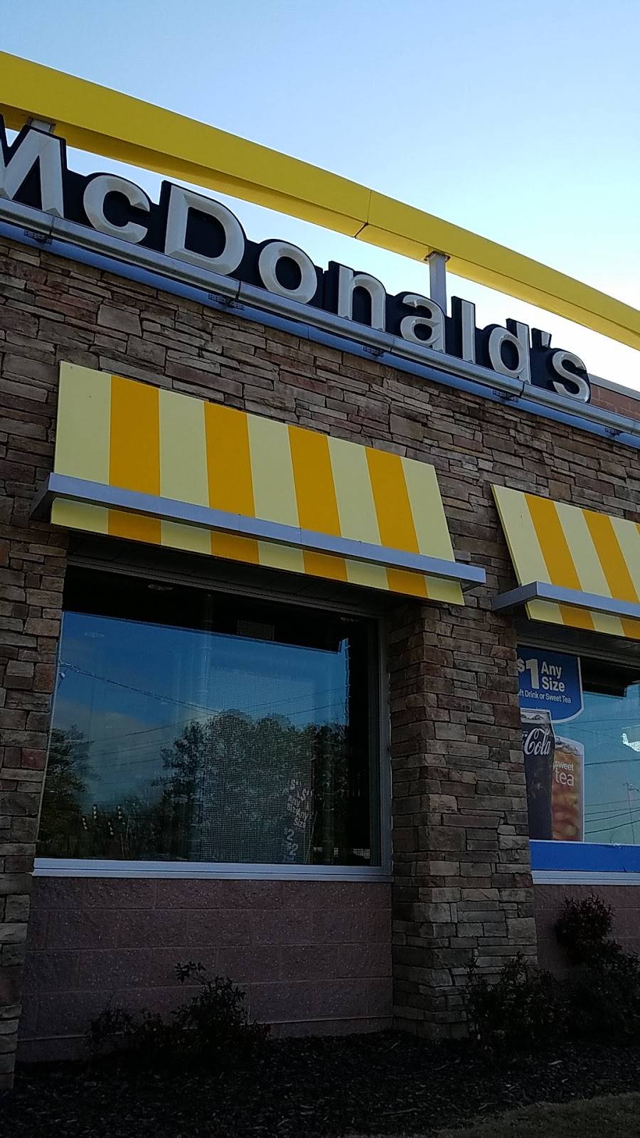 McDonalds | cafe | 1015 AL-21 S, Oxford, AL 36201, USA | 2568317561 OR +1 256-831-7561