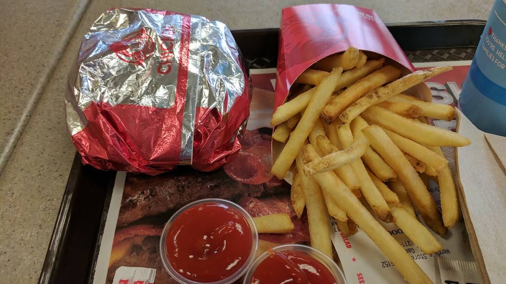 Wendys | restaurant | 633 S Gammon Rd, Madison, WI 53719, USA | 6082718789 OR +1 608-271-8789