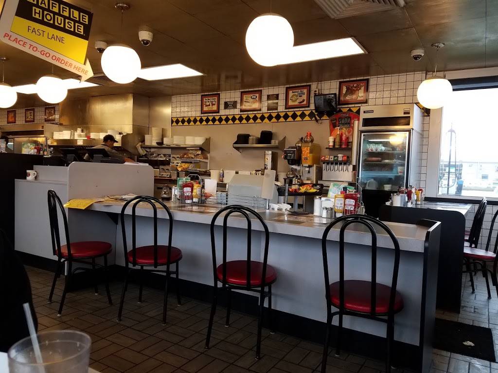 Waffle House | meal takeaway | 8400 Brook Rd, Glen Allen, VA 23060, USA | 8042610330 OR +1 804-261-0330
