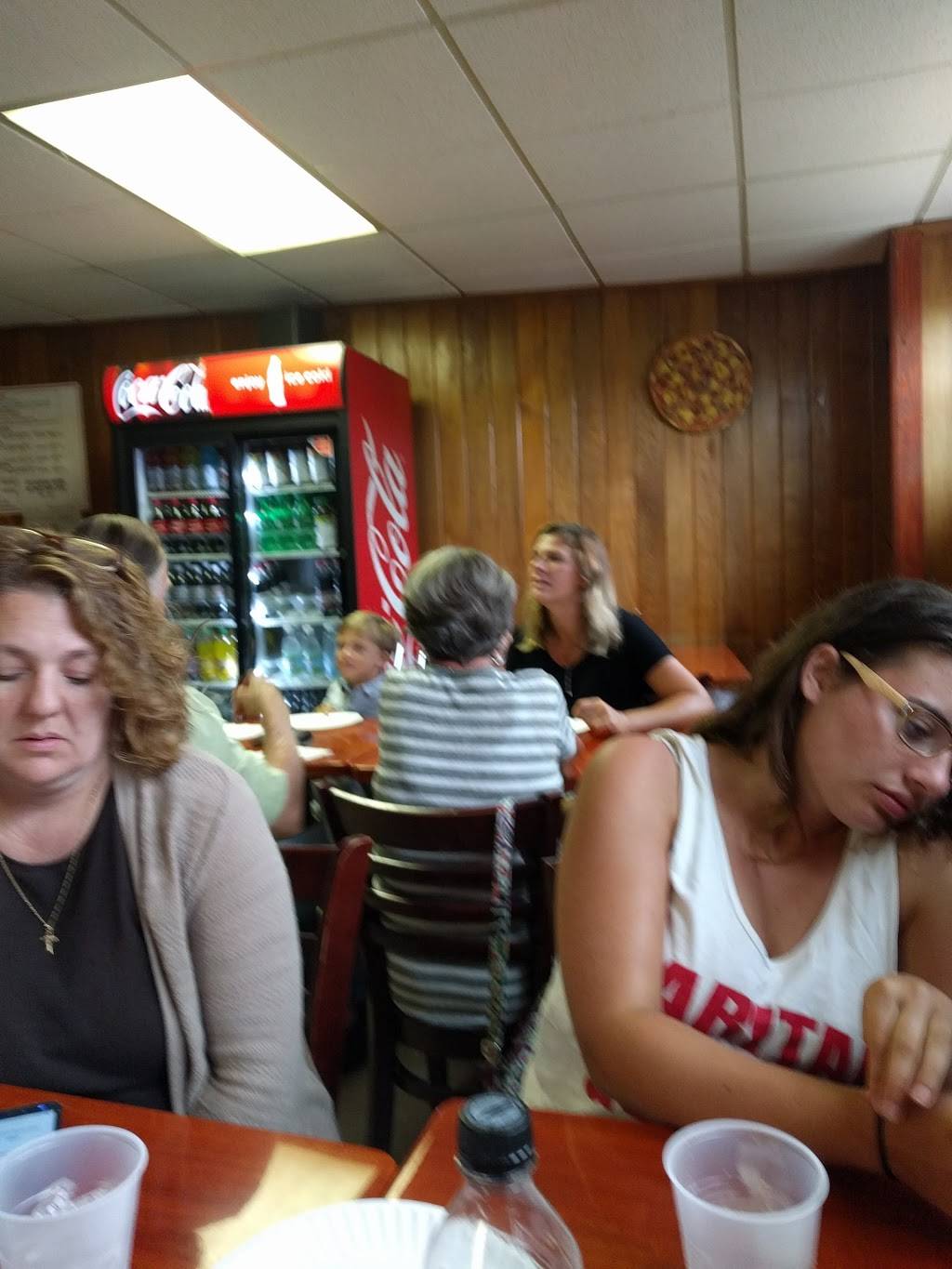 DeLucias Brick Oven Pizza | restaurant | 3 1st Ave, Raritan, NJ 08869, USA | 9087251322 OR +1 908-725-1322