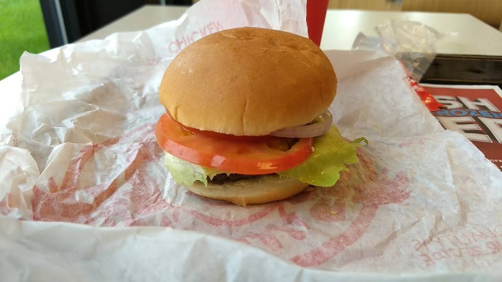 Wendys | restaurant | 2-6, Southampton Rd, Westfield, MA 01085, USA | 4137294566 OR +1 413-729-4566