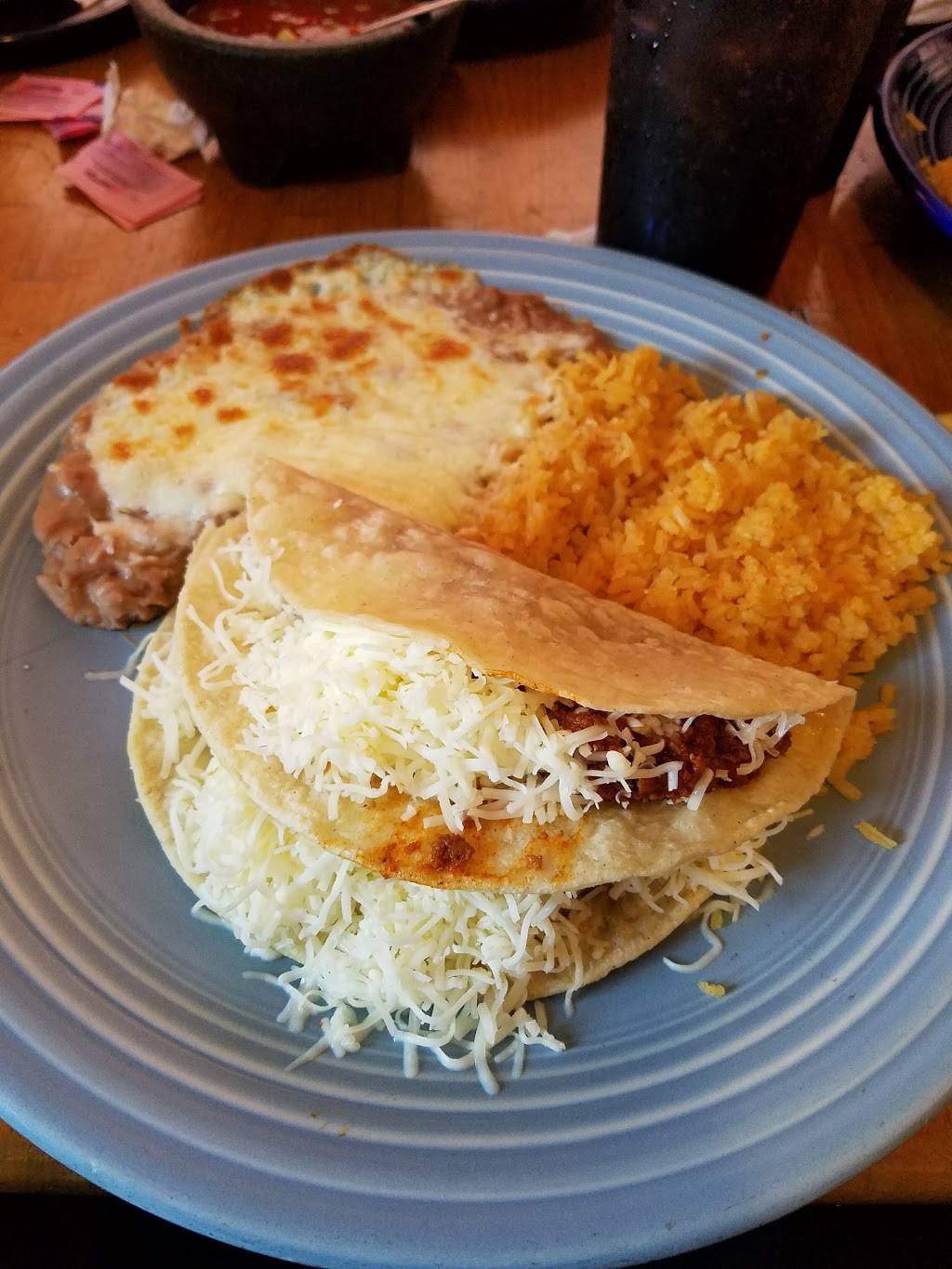 Leos Mexican Food | restaurant | 16006 Inglewood Ave, Lawndale, CA 90260, USA | 3103700111 OR +1 310-370-0111