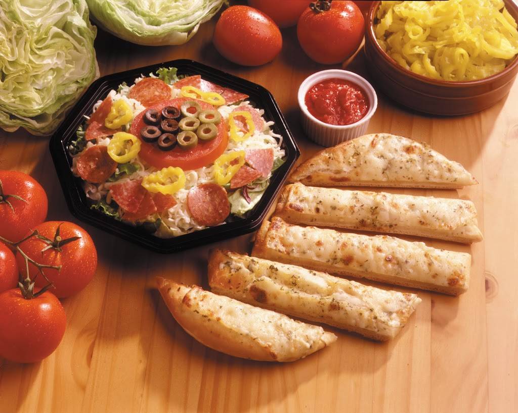 Masseys Pizza Sports Bar & Wings | meal takeaway | 152 Graceland Blvd, Columbus, OH 43214, USA | 6145056262 OR +1 614-505-6262