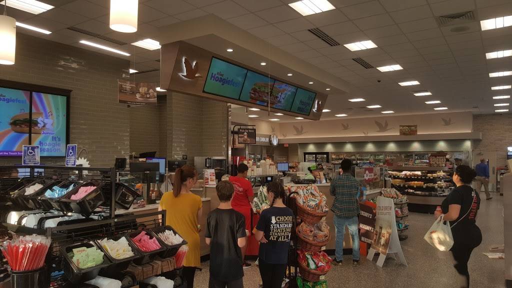 Wawa | cafe | 28225 FL-54, Wesley Chapel, FL 33544, USA | 8133950087 OR +1 813-395-0087