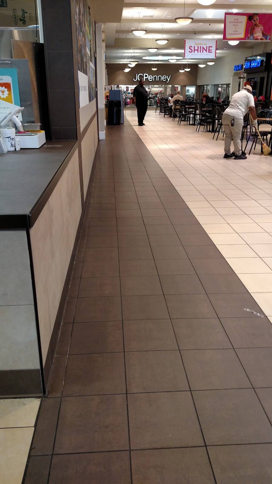 Bourbon Grill & More | restaurant | 325 Northside Dr E #2768, Statesboro, GA 30458, USA | 9125369770 OR +1 912-536-9770