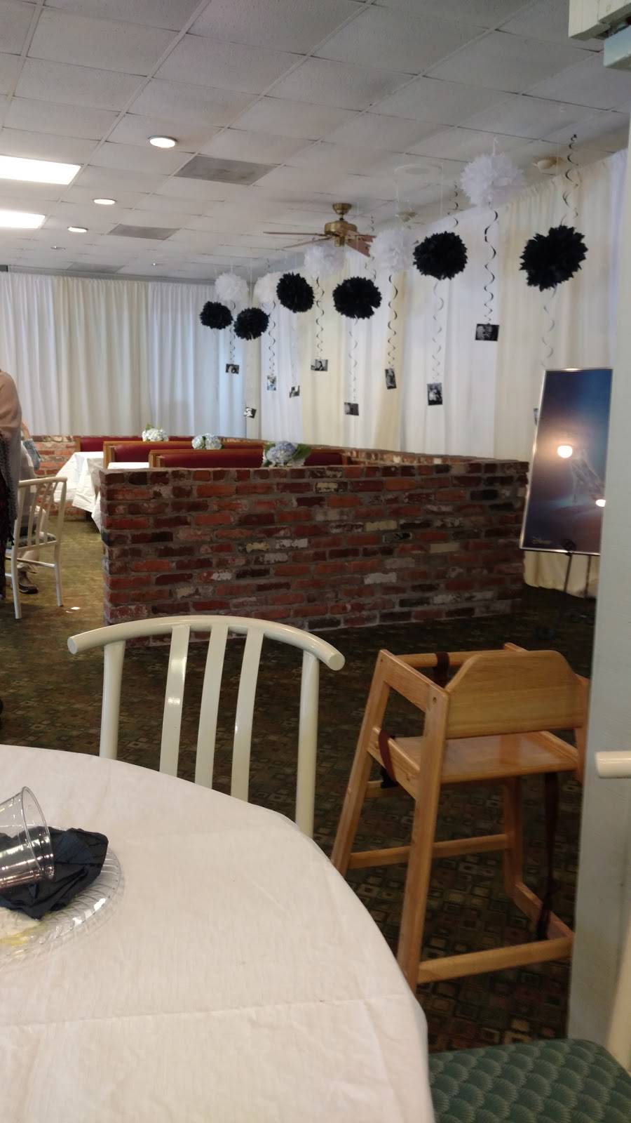 Jeneanes At Pinebrook | restaurant | 4436 Forsyth Rd, Macon, GA 31210, USA | 4784764642 OR +1 478-476-4642