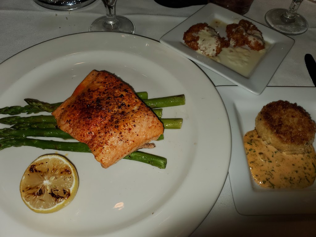 Lawrys The Prime Rib | restaurant | 14655 Dallas Pkwy, Dallas, TX 75254, USA | 9725036688 OR +1 972-503-6688