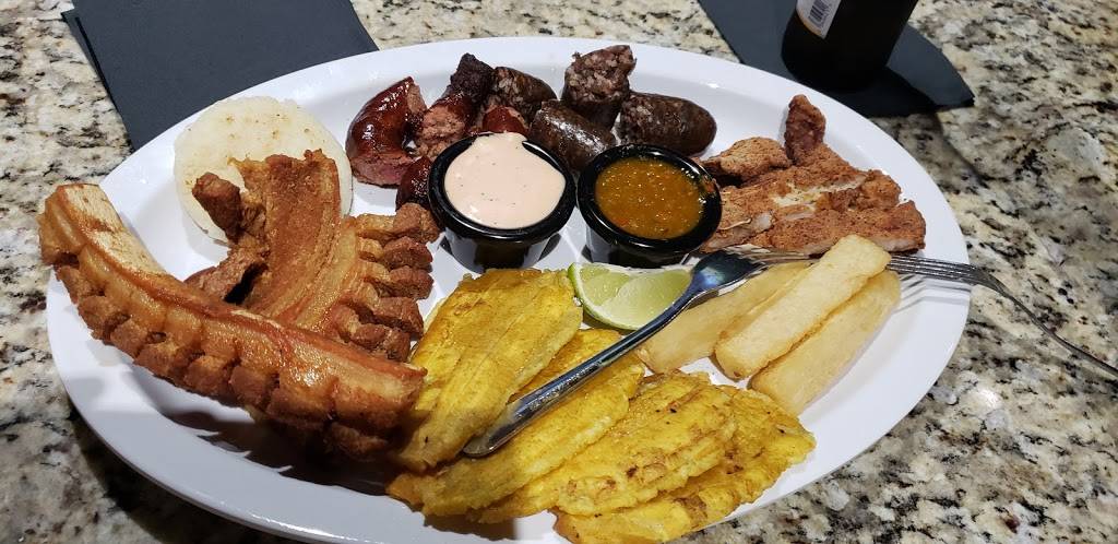 The Spot Sports Grill & Bar | restaurant | 9410 Richmond Ave, Houston, TX 77063, USA | 8327670832 OR +1 832-767-0832