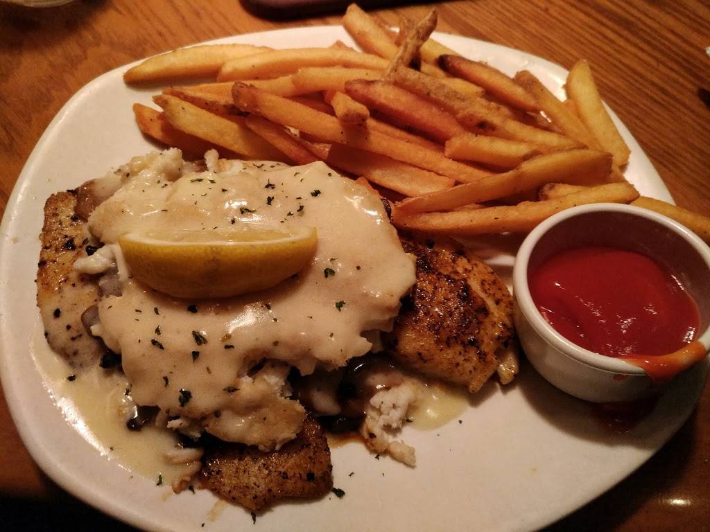 Outback Steakhouse | restaurant | 1000 Division Rd, East Greenwich, RI 02818, USA | 4018864543 OR +1 401-886-4543