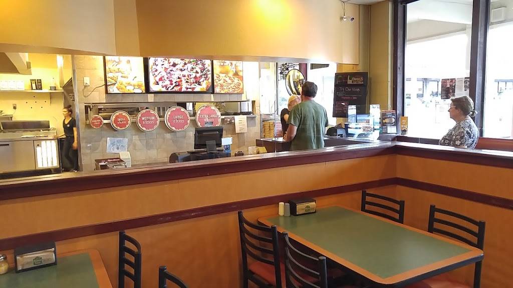 Round Table Pizza | meal delivery | 878 Southampton Rd, Benicia, CA 94510, USA | 7077467000 OR +1 707-746-7000