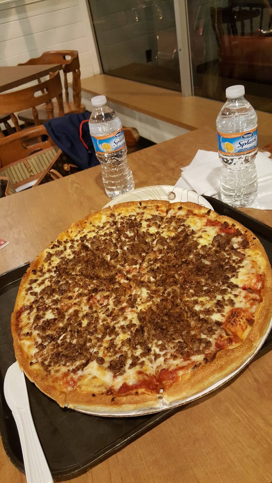 Central Pizza | restaurant | 55 Central St, Southbridge, MA 01550, USA | 5087642541 OR +1 508-764-2541