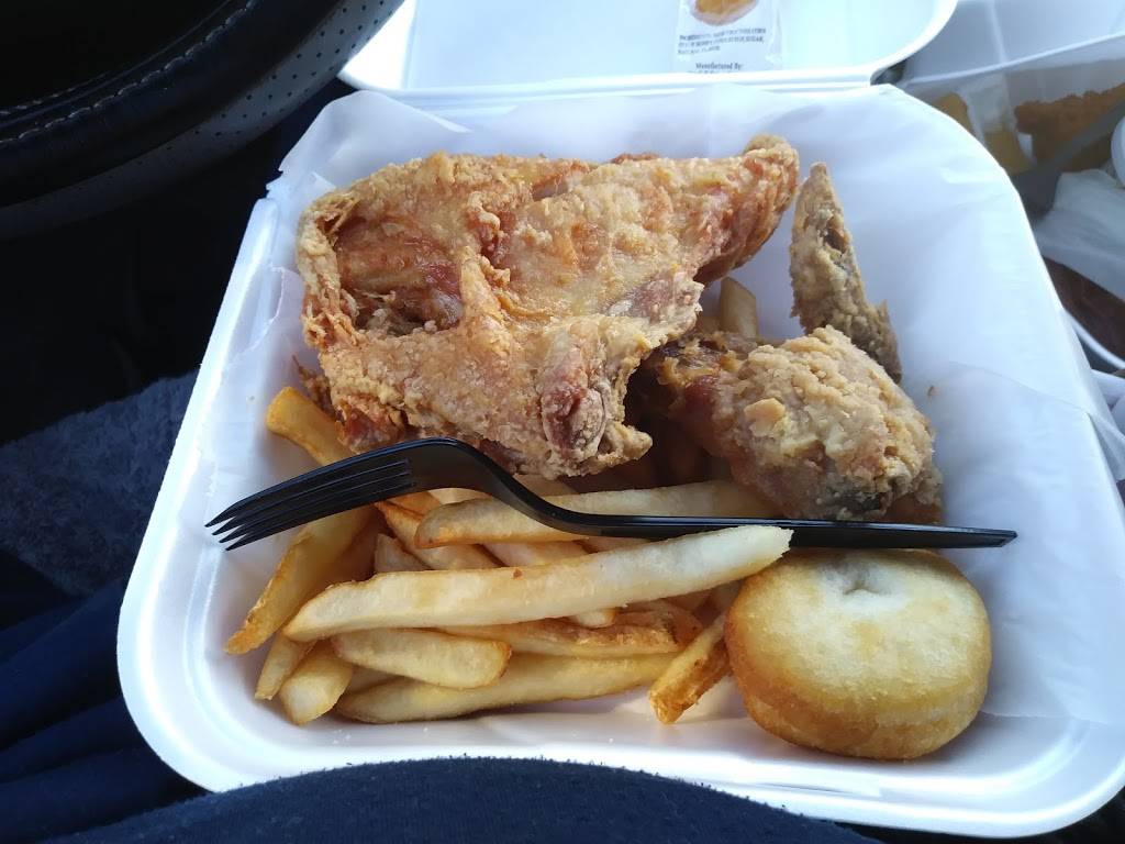 Pollards Chicken at Tidewater (Norfolk) | restaurant | 8370 Tidewater Dr, Norfolk, VA 23503, USA | 7575878185 OR +1 757-587-8185