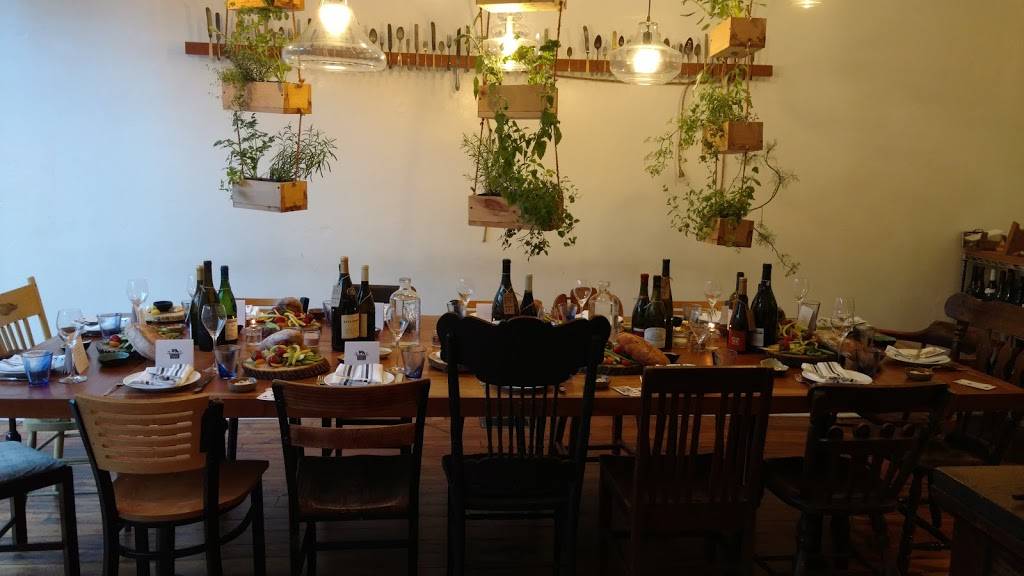 F.L.X. Table | restaurant | 22 Linden St, Geneva, NY 14456, USA | 3157303083 OR +1 315-730-3083