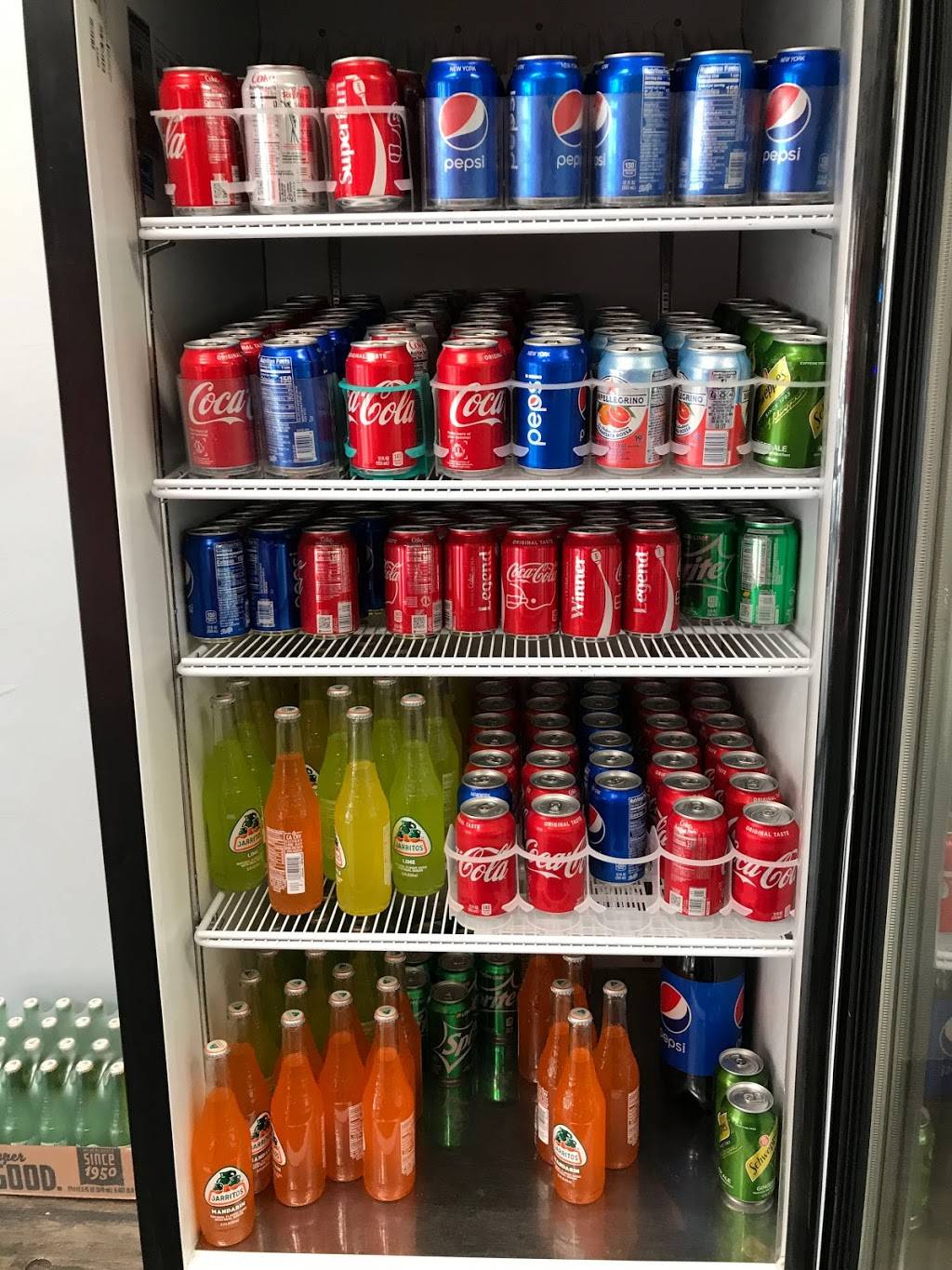 DAmigos Restaurant & Bar | restaurant | 12 E Gun Hill Rd, The Bronx, NY 10467, USA | 9292224147 OR +1 929-222-4147