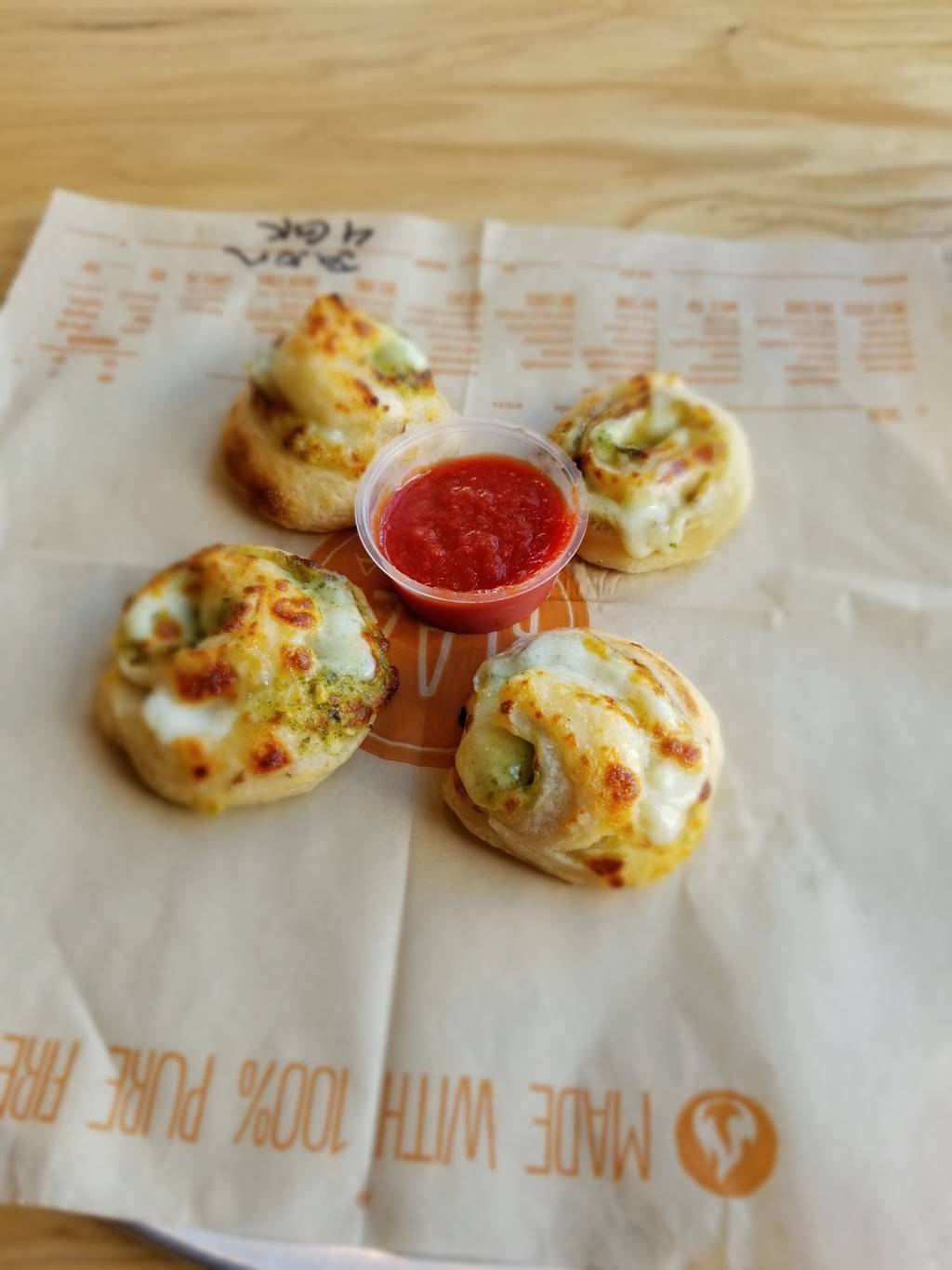 Blaze Pizza | meal takeaway | 4522 W Wendover Ave, Greensboro, NC 27409, USA | 3367383331 OR +1 336-738-3331