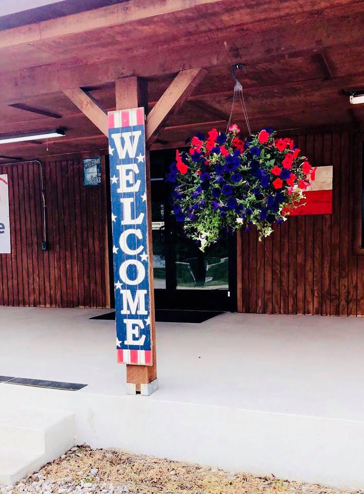 Flying D Lakeside Store & RV Park | restaurant | 7608 FM1125, Bowie, TX 76230, USA | 9408723581 OR +1 940-872-3581