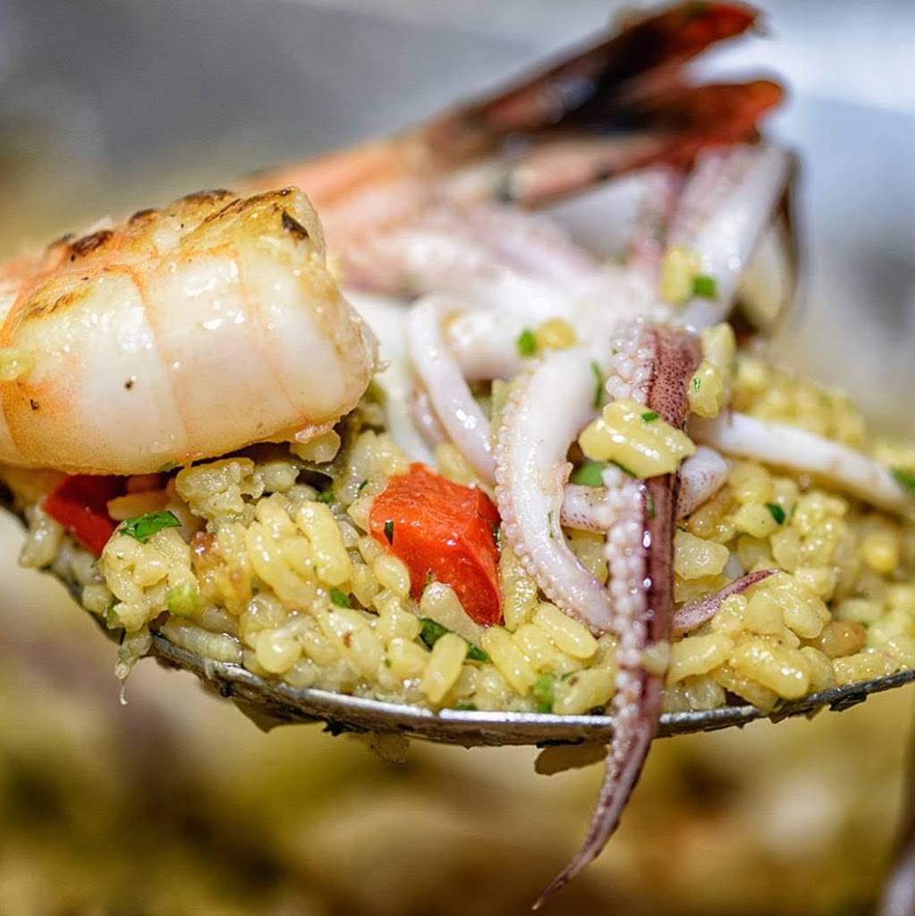 LUNA Food & Wine | restaurant | 9 S Atlantic Ave, Cocoa Beach, FL 32931, USA | 3216135796 OR +1 321-613-5796