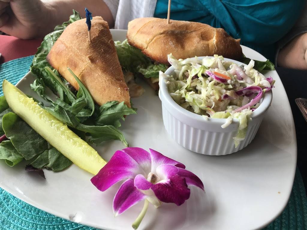 Cajun Cove | restaurant | 89 Royal Palm Pointe, Vero Beach, FL 32960, USA | 7726176359 OR +1 772-617-6359