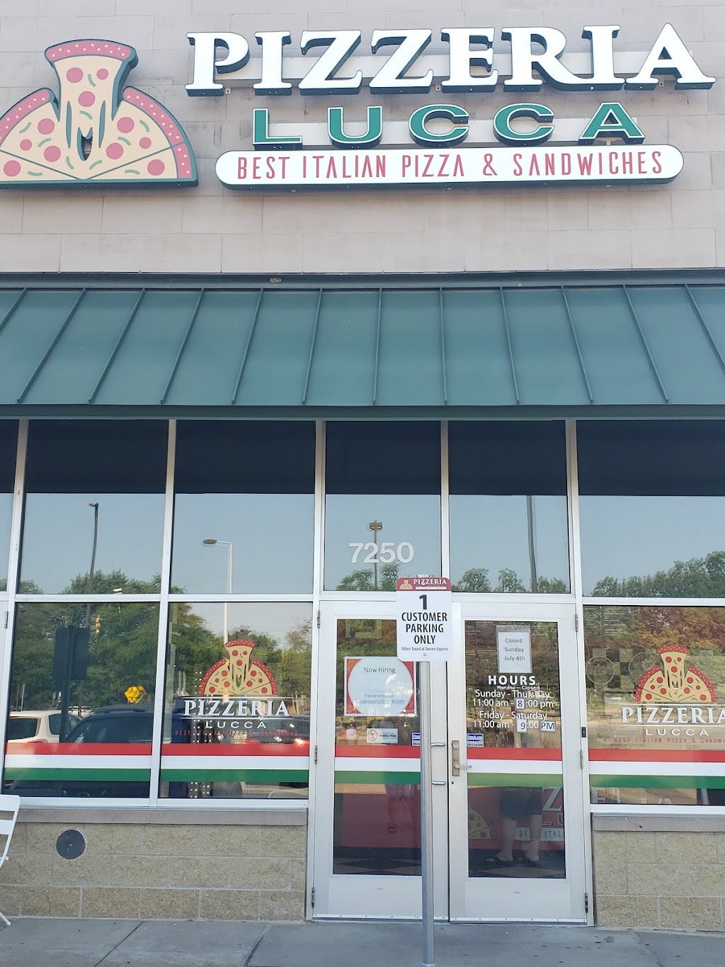 Pizzeria Lucca | restaurant | 7250 Cedar Lake Rd, St Louis Park, MN 55426, USA | 9523781745 OR +1 952-378-1745