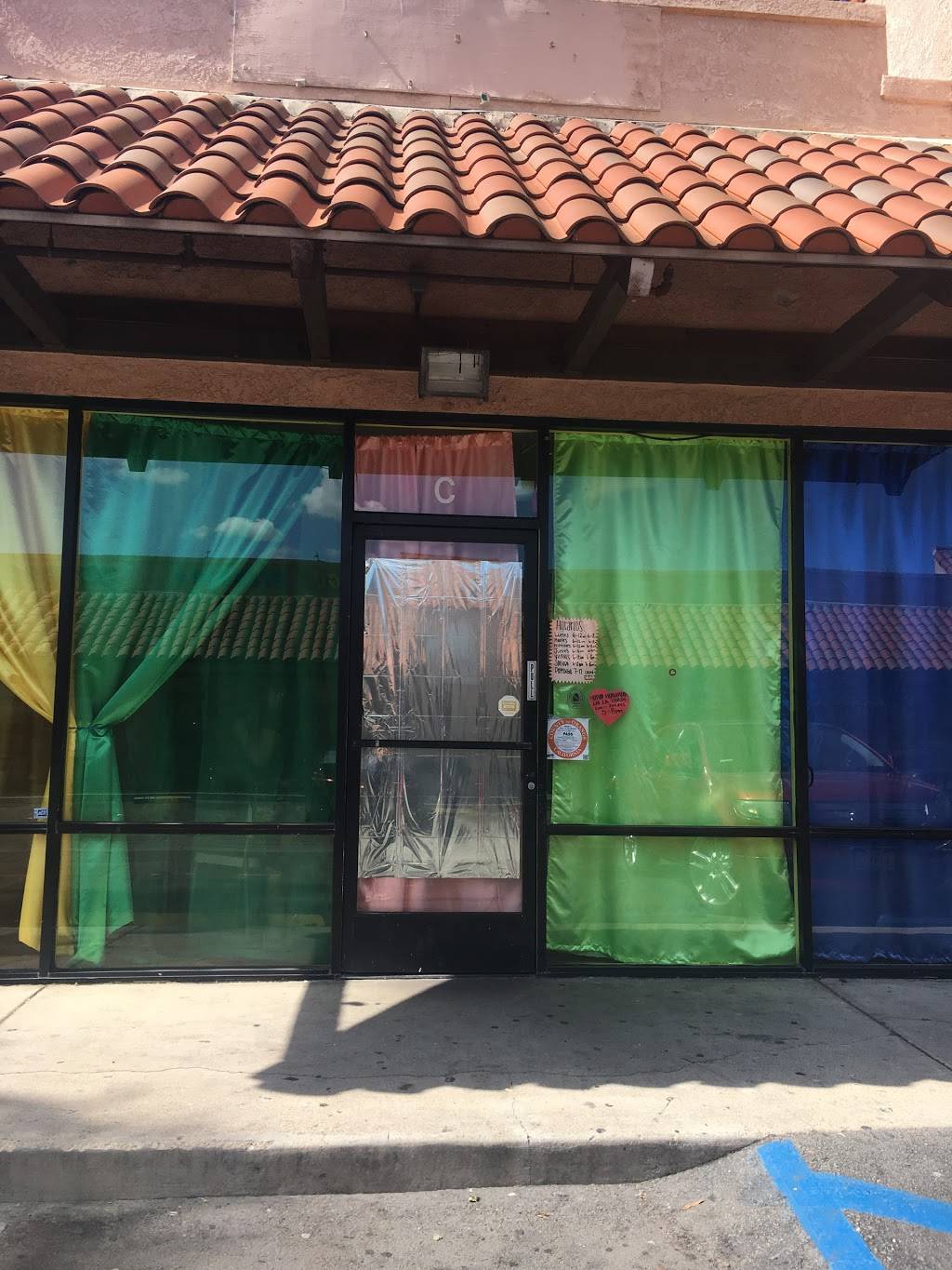 Alegria de vivir | restaurant | 1715 W 1st St, Santa Ana, CA 92703, USA | 7145858038 OR +1 714-585-8038