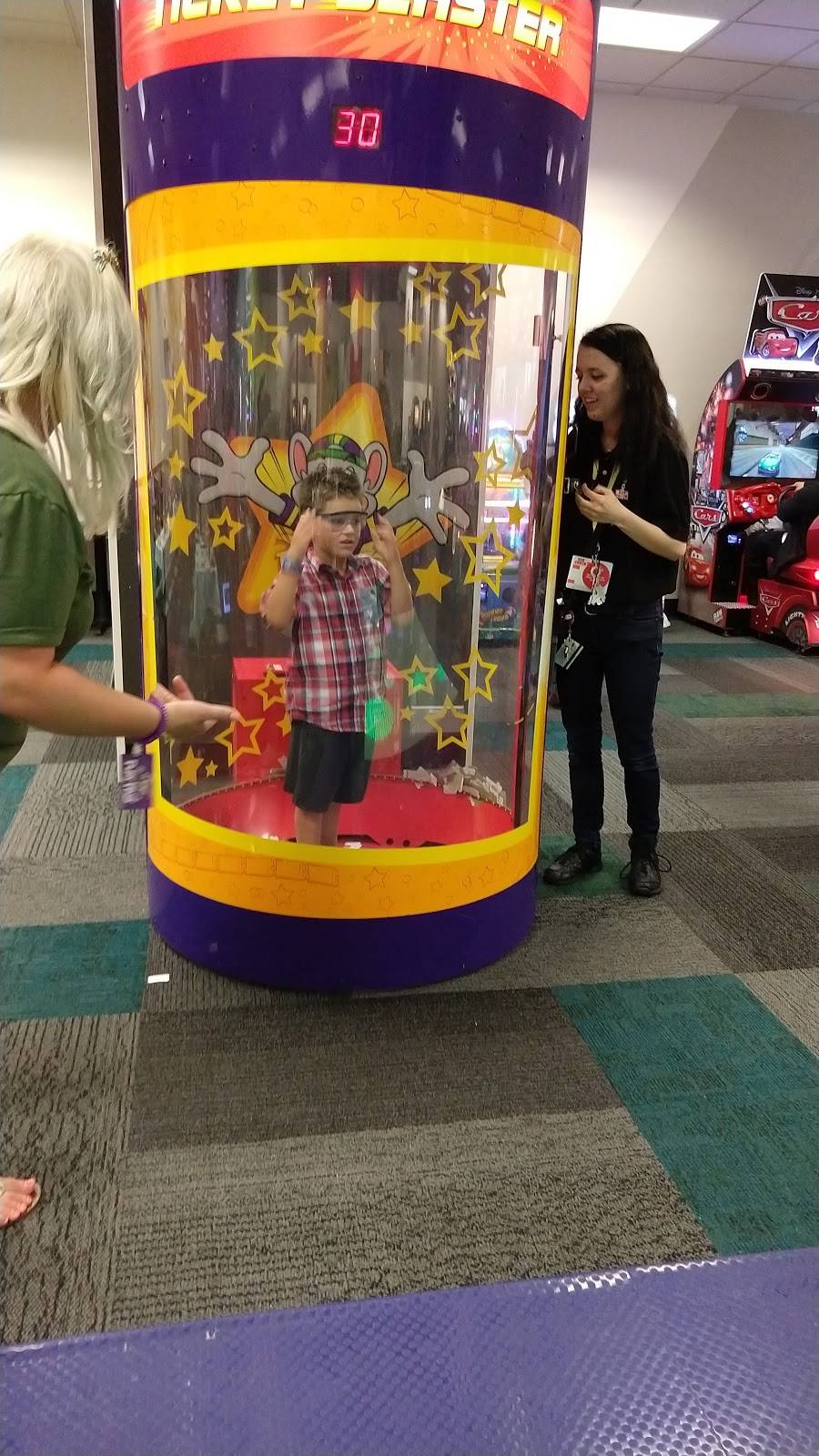 Chuck E. Cheese | restaurant | 15225 W 134th Pl St, Olathe, KS 66062, USA | 9133900901 OR +1 913-390-0901