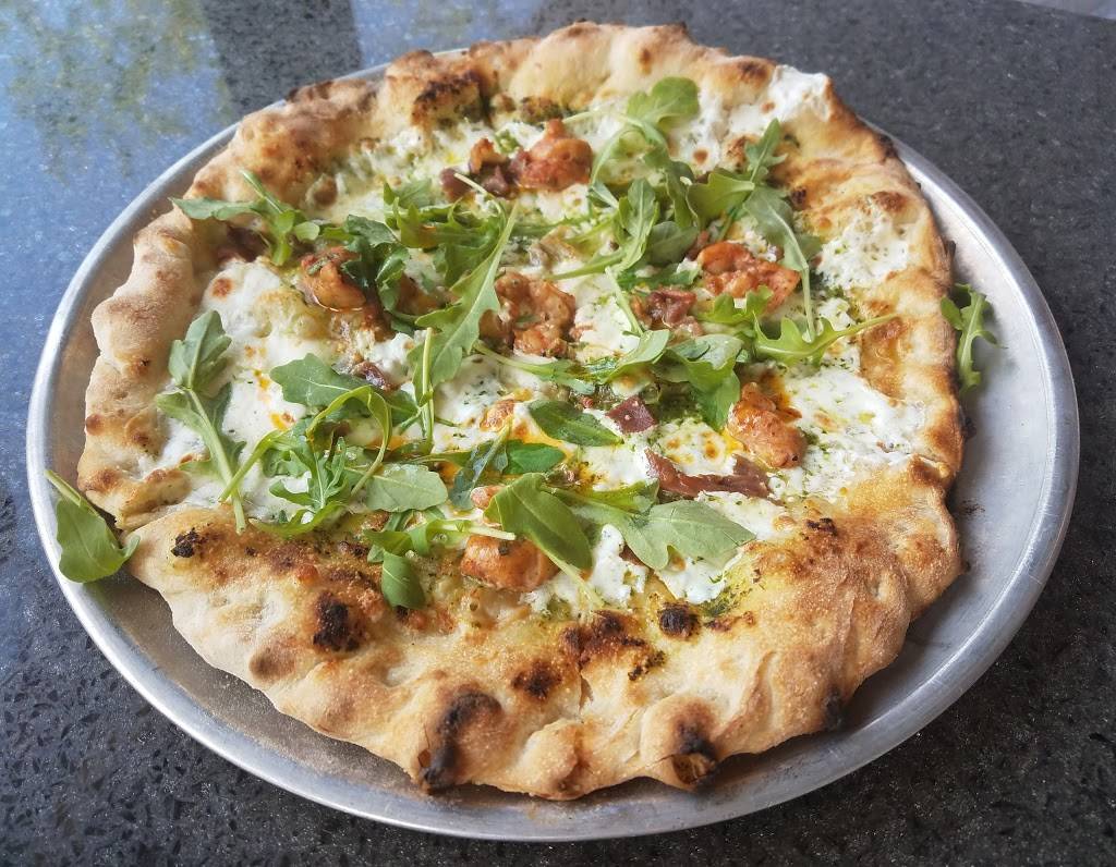 Crust Wood Fired Pizza | restaurant | 1097 N Main St, Summerville, SC 29483, USA | 8432858819 OR +1 843-285-8819