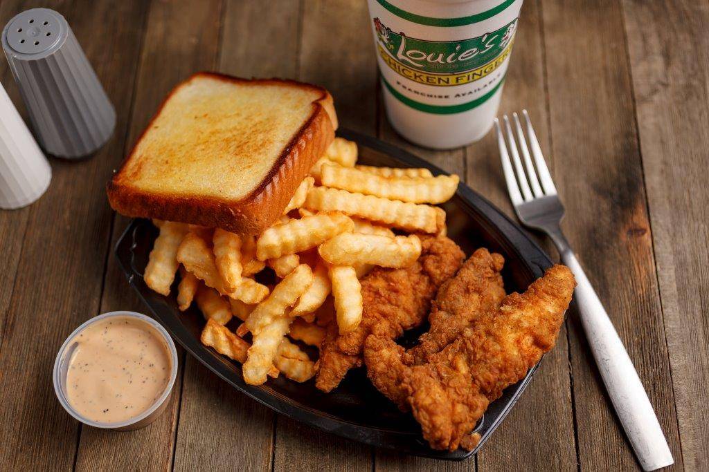 Louies Chicken Fingers Opelika | restaurant | 1479 Fox Run Pkwy, Opelika, AL 36801, USA | 3347450050 OR +1 334-745-0050