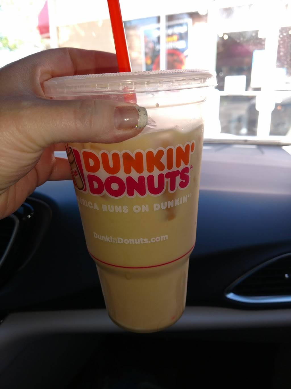 Dunkin Donuts | cafe | 10960 Cross Creek Blvd, Tampa, FL 33647, USA | 8133886877 OR +1 813-388-6877