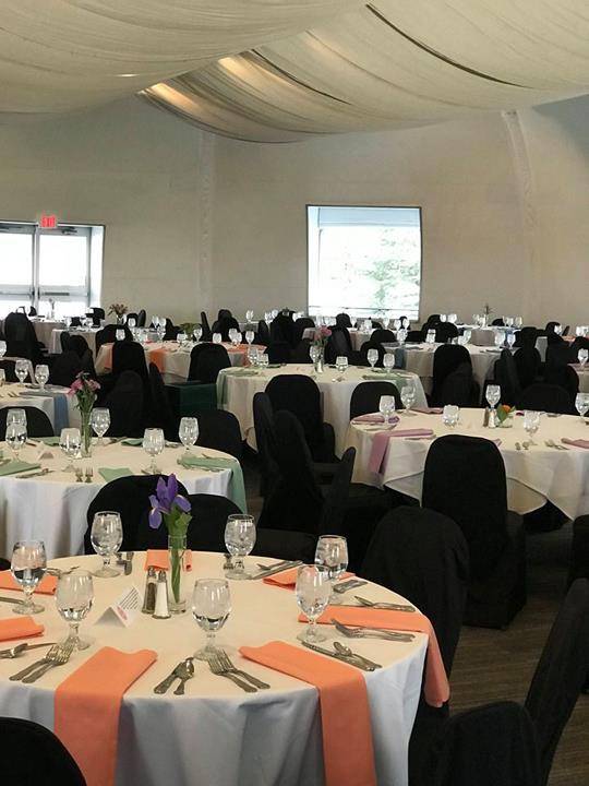 Champions Run | restaurant | 13800 Eagle Run Dr, Omaha, NE 68164, USA | 4024988900 OR +1 402-498-8900