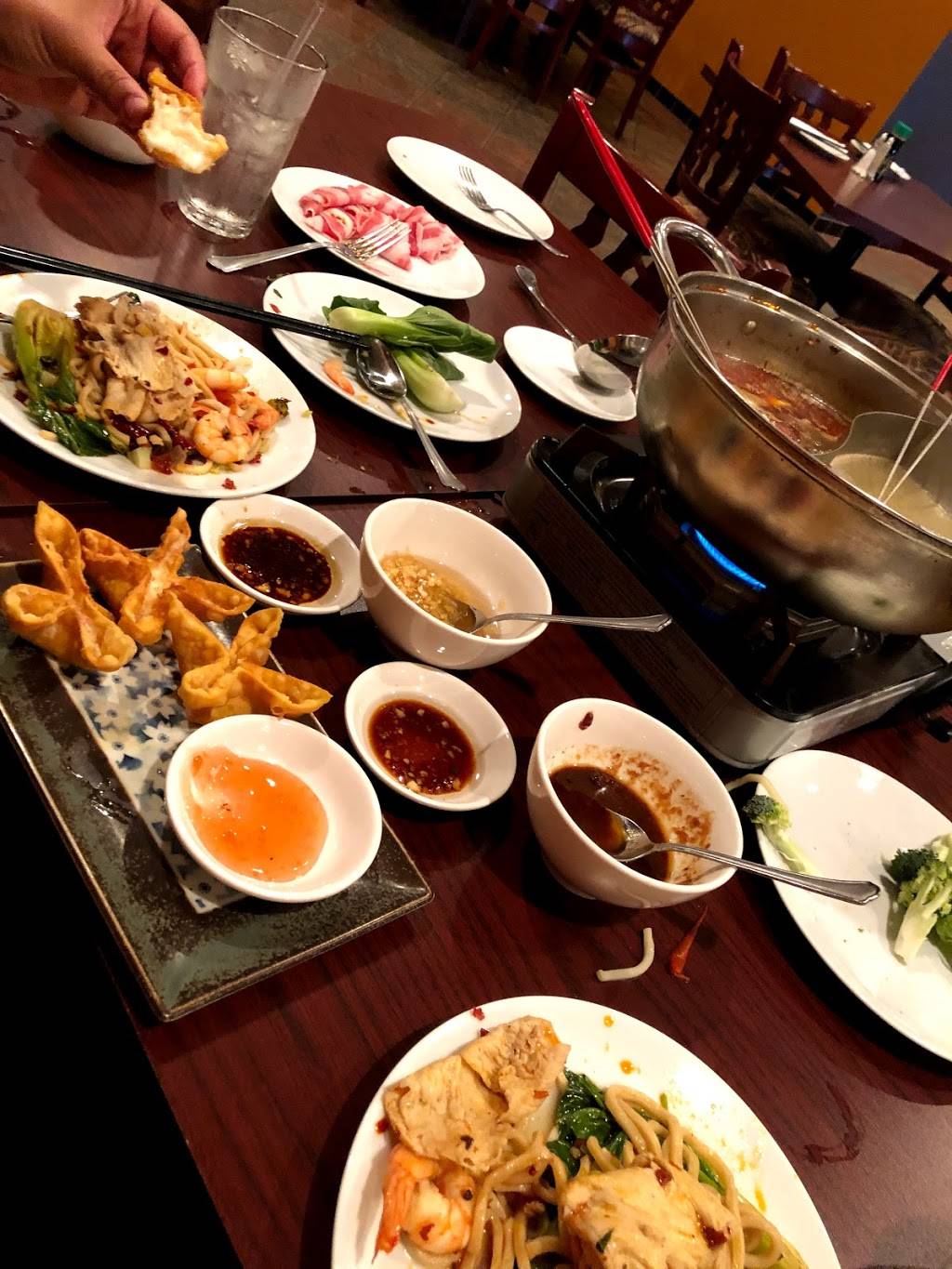 Szechuan Hot Pot | restaurant | 4000 Virginia Beach Blvd ste 176, Virginia Beach, VA 23452, USA | 7576316831 OR +1 757-631-6831