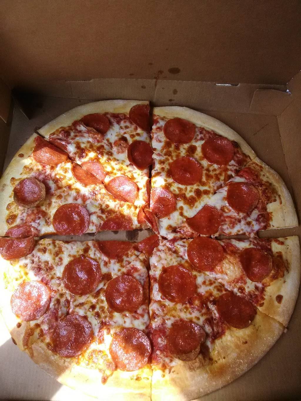 Little Caesars Pizza | meal takeaway | 1650 W Court St, Kankakee, IL 60901, USA | 8159291966 OR +1 815-929-1966