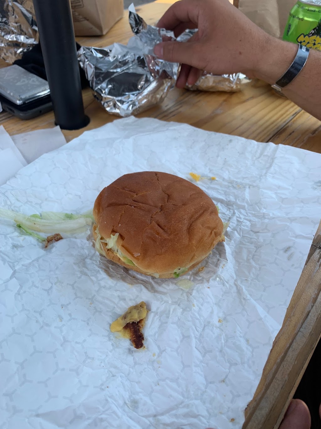 Famburger | restaurant | 1400 E 2nd Ave, Durango, CO 81301, USA | 9704228082 OR +1 970-422-8082