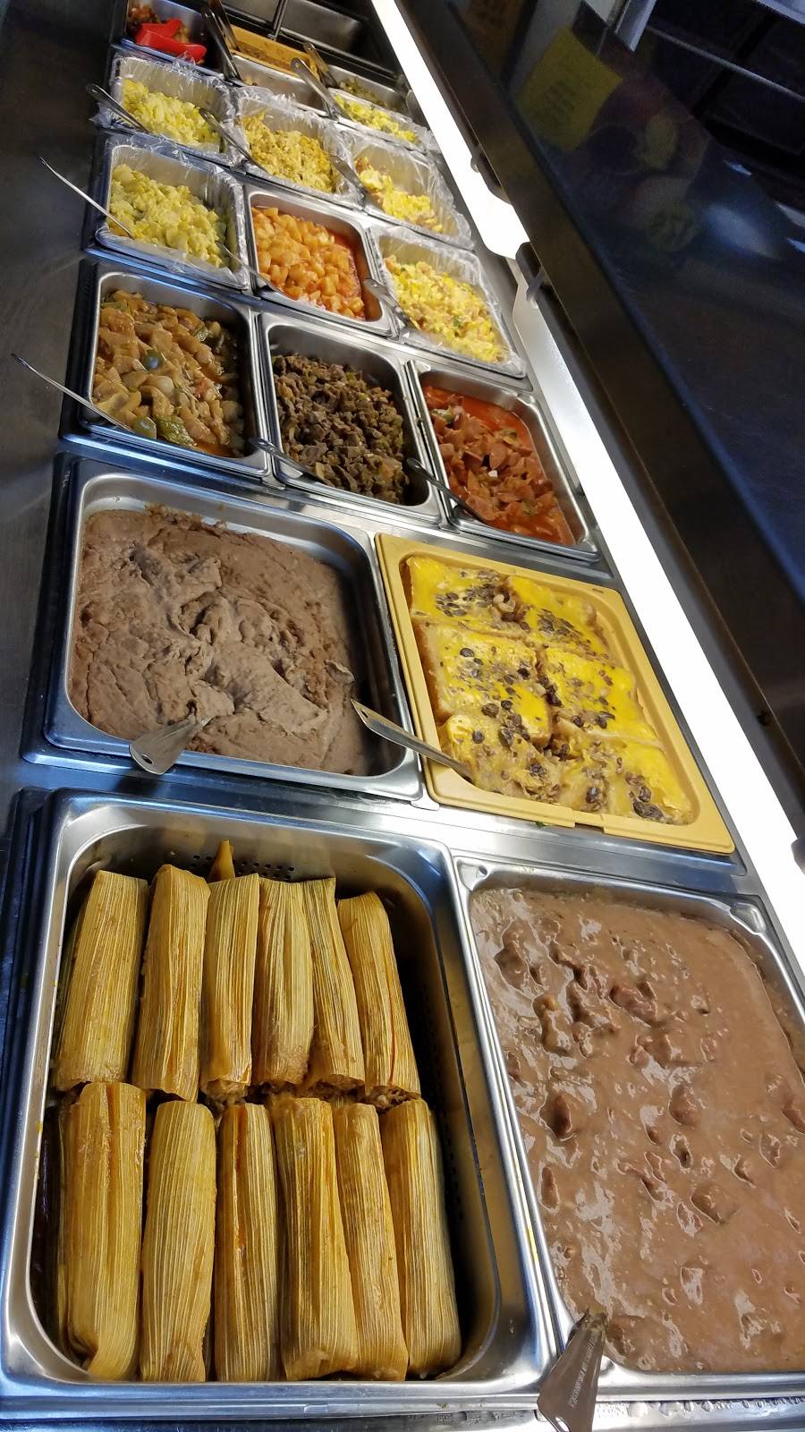 Tellez Tamales & Barbacoa | restaurant | 1737 S General McMullen Dr, San Antonio, TX 78237, USA | 2104331367 OR +1 210-433-1367