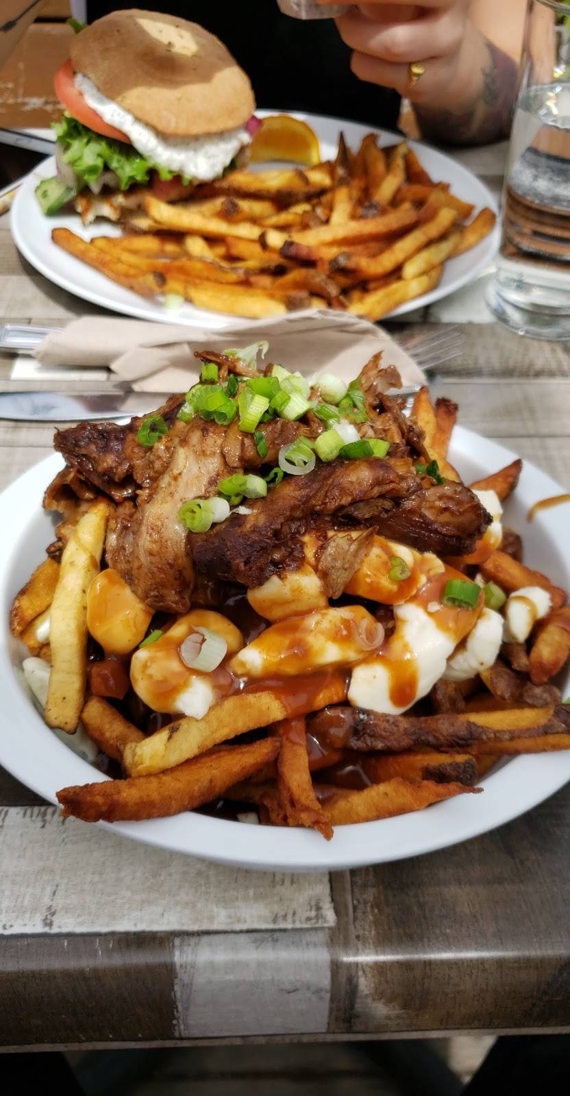 Chez Victor | restaurant | 4252 Rue Saint-Félix, Québec, QC G1Y 1X5, Canada | 4182043101 OR +1 418-204-3101