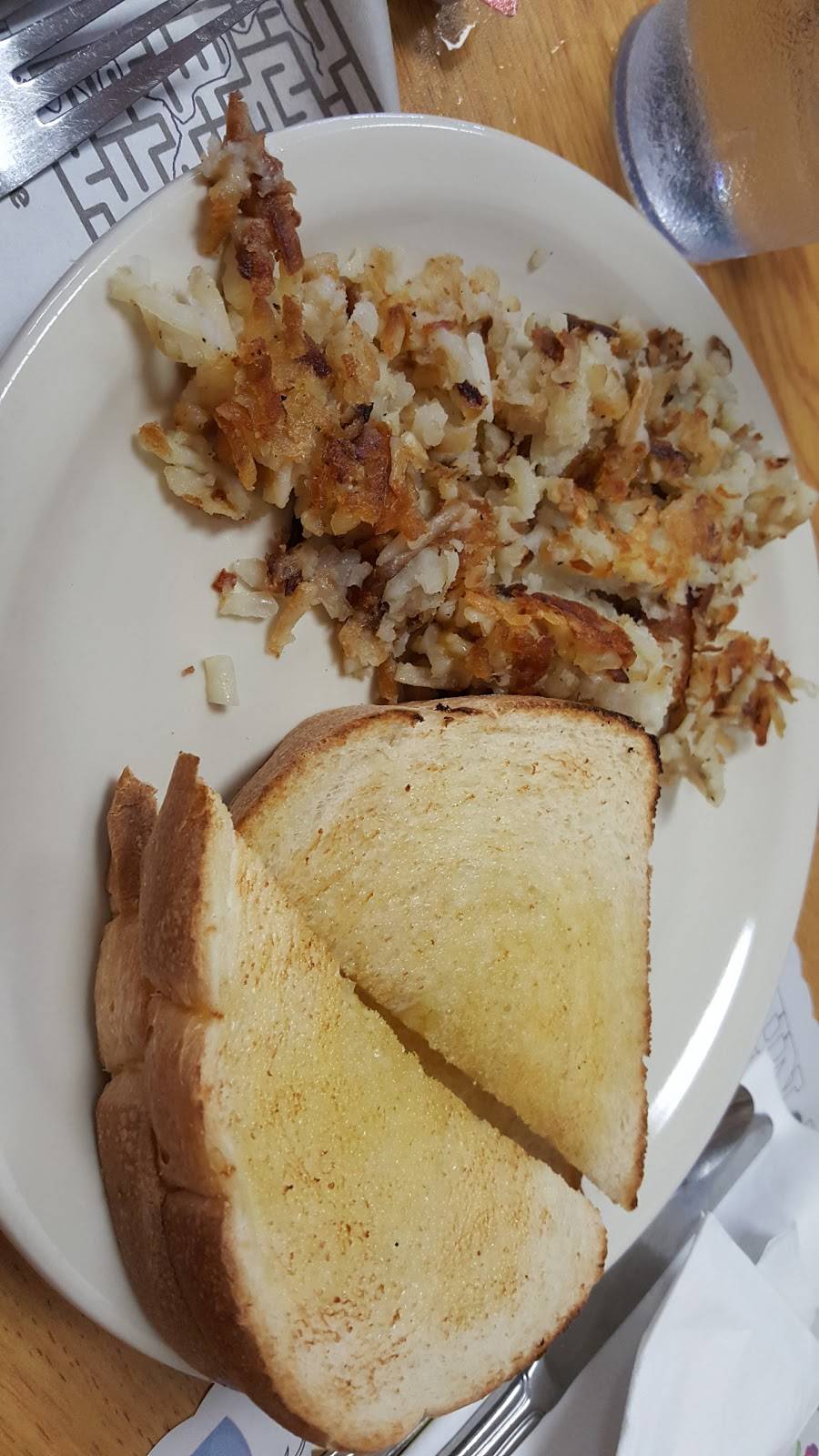 Just Judys Restaurant | restaurant | 5018 E 62nd St, Indianapolis, IN 46220, USA | 3172548796 OR +1 317-254-8796