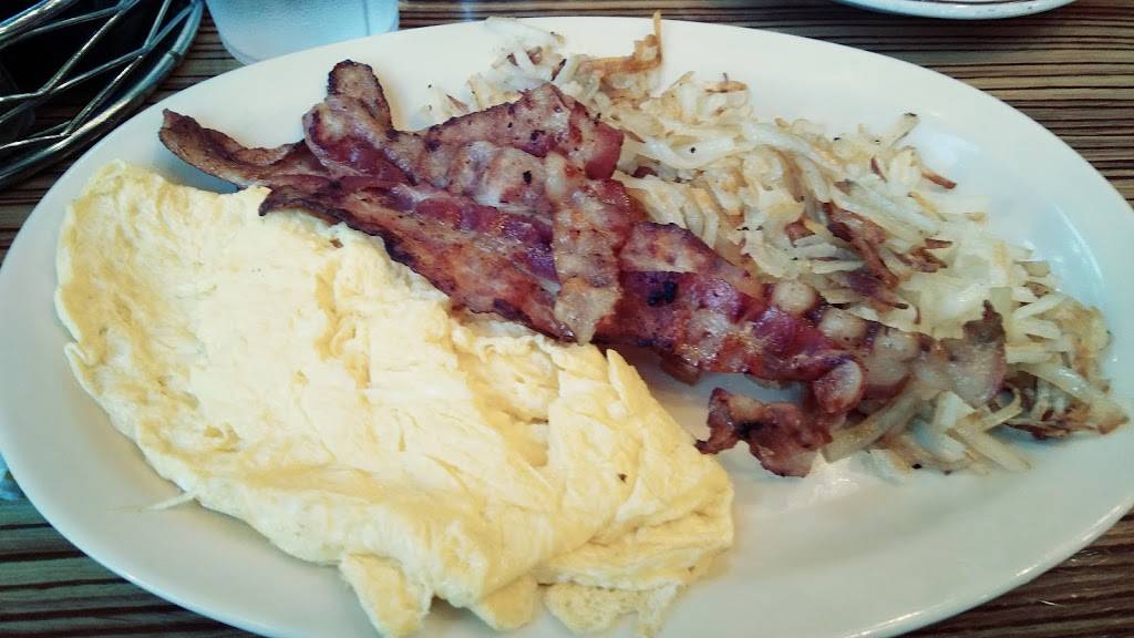 Lasalle Cafe Luna | restaurant | 63 E Harrison St, Chicago, IL 60605, USA | 3123761487 OR +1 312-376-1487