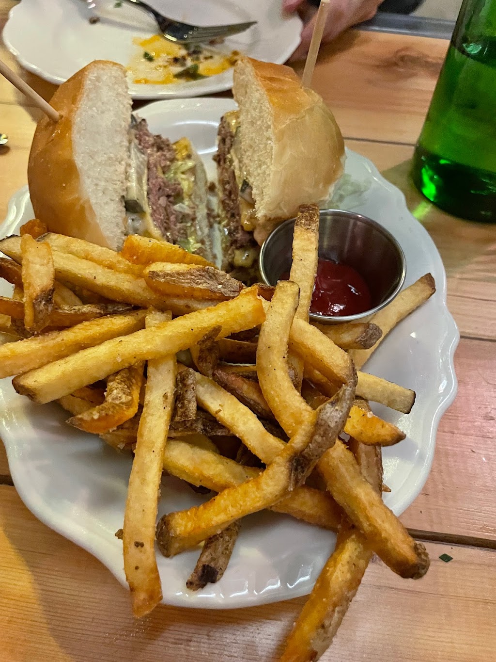 JBGBs - Restaurant | restaurant | 2600 N Howard St, Baltimore, MD 21218, USA | 4438354611 OR +1 443-835-4611