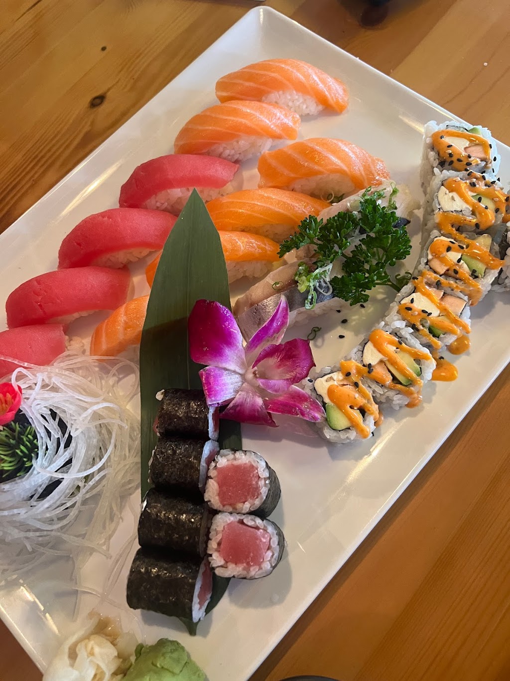 LA Sushi & Hibachi All You Can Eat | meal takeaway | 6540 N Mesa St, El Paso, TX 79912, USA | 9152342177 OR +1 915-234-2177
