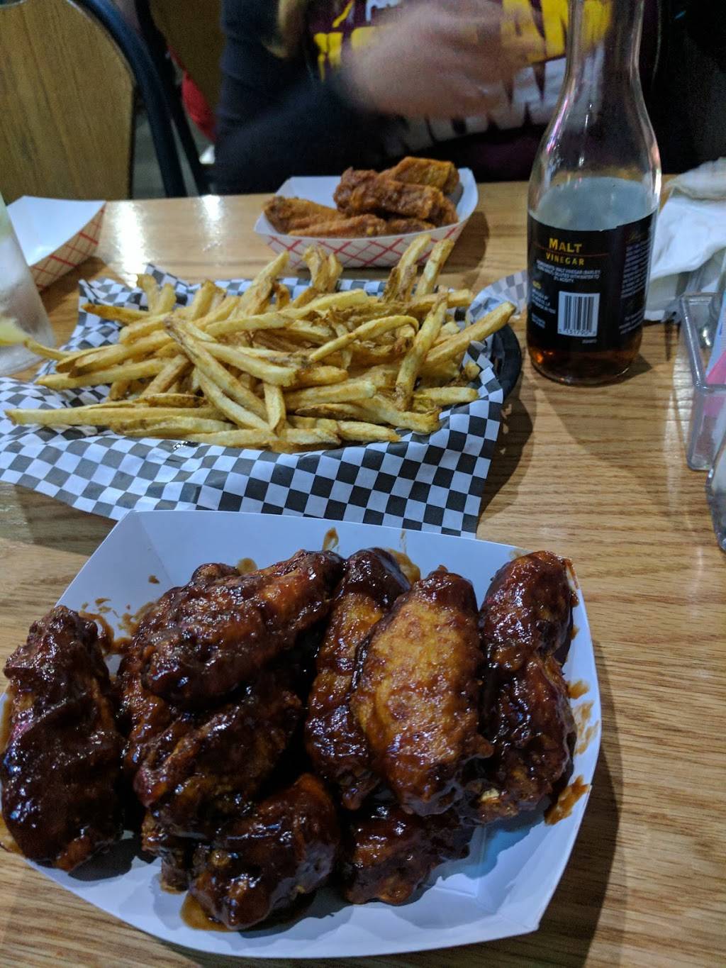 Erie Street Pub | meal takeaway | 2700 Erie St S, Massillon, OH 44646, USA | 3308343348 OR +1 330-834-3348