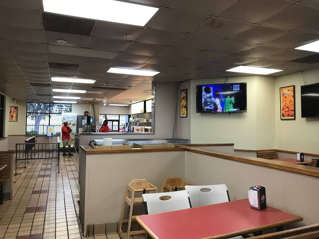 Esthers Restaurant 27th Ave | restaurant | 17751 NW 27th Ave, Miami Gardens, FL 33056, USA | 3056278210 OR +1 305-627-8210