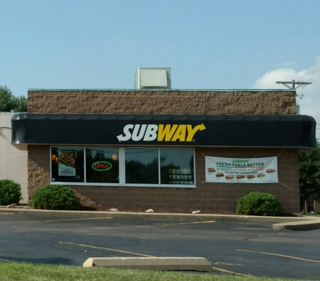 Subway | restaurant | 915 W Garfield Ave, Bartonville, IL 61607, USA | 3096331440 OR +1 309-633-1440