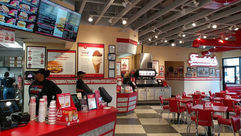 Freddys Frozen Custard & Steakburgers | restaurant | 1611 Jefferson Davis Hwy, Fredericksburg, VA 22401, USA | 5409931331 OR +1 540-993-1331