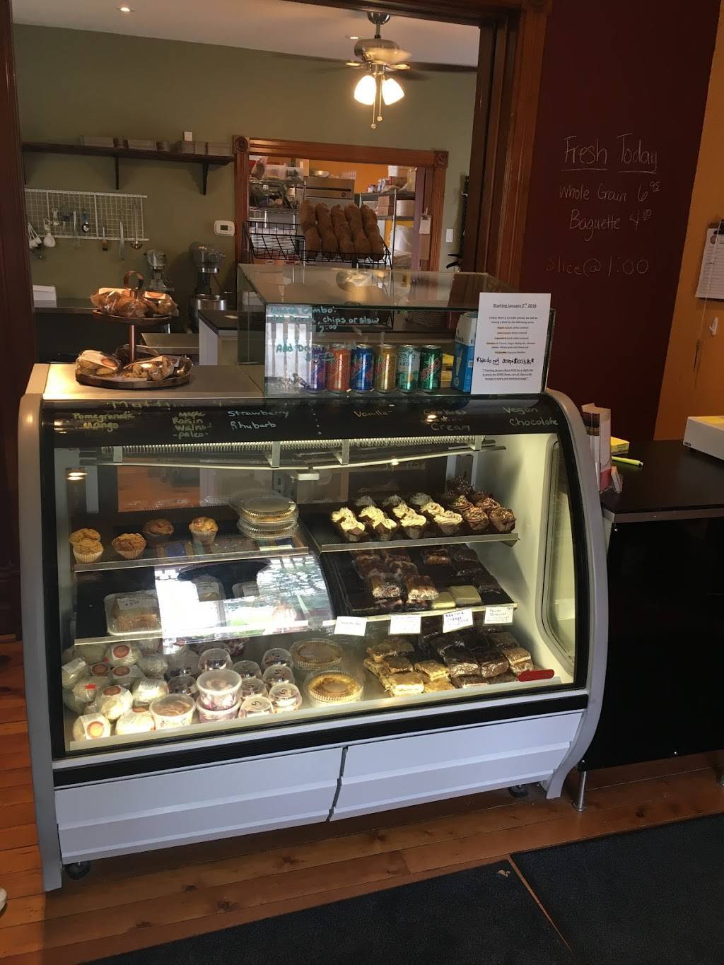 Suzie’s Gluten Free Kitchen | bakery | 7 Ontario St, Grimsby, ON L3M 3G8, Canada | 2892357501 OR +1 289-235-7501