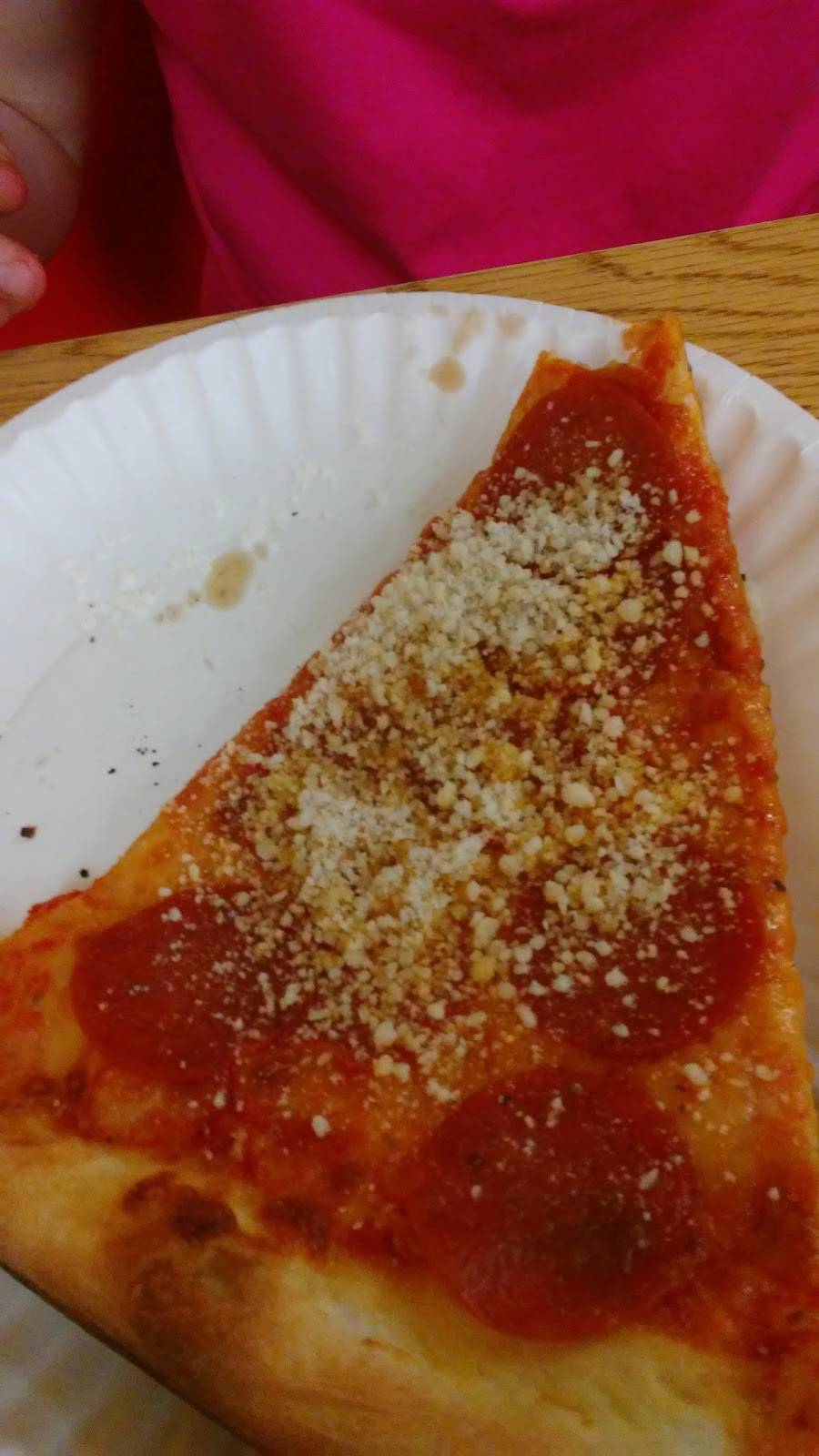 Domenicks | restaurant | 34 S Main St, Carbondale, PA 18407, USA | 5702825128 OR +1 570-282-5128