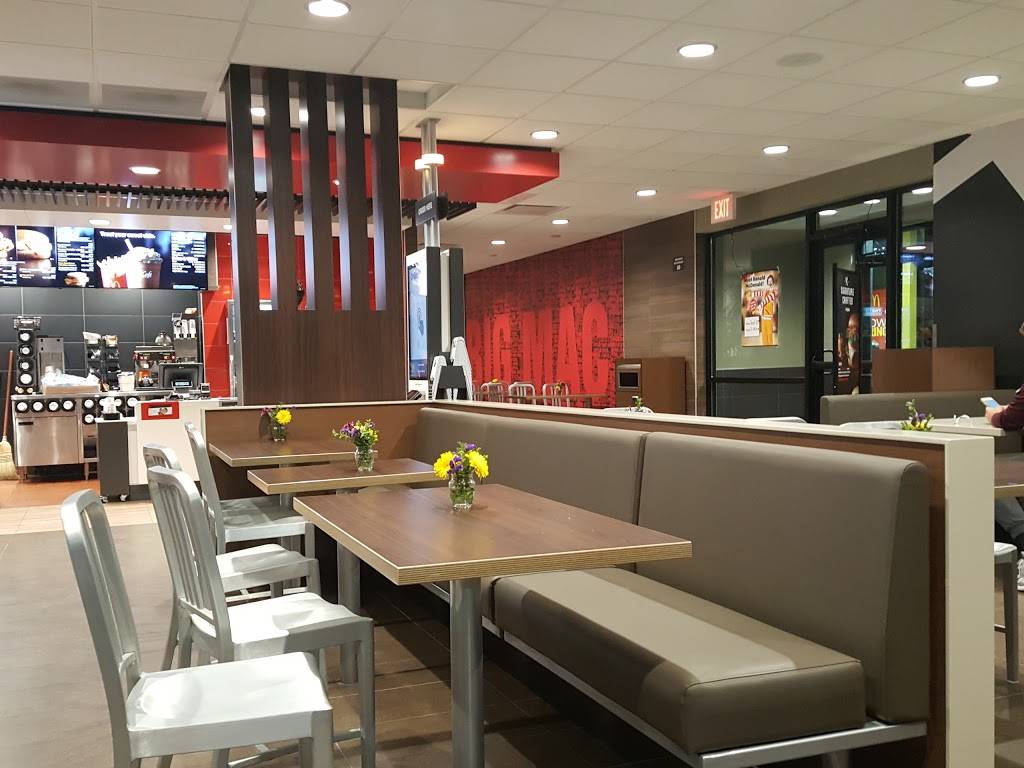 McDonalds | cafe | 8120 Voyager Pkwy, Colorado Springs, CO 80920, USA | 7195930511 OR +1 719-593-0511